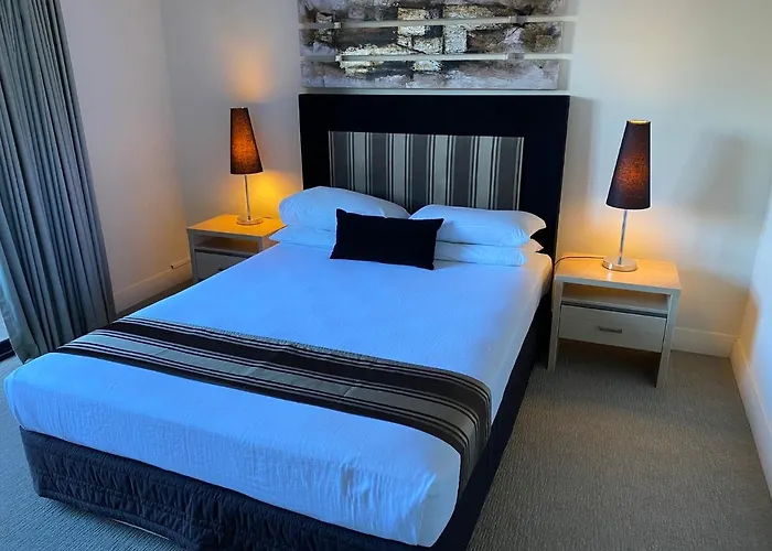 Parklane Apartments